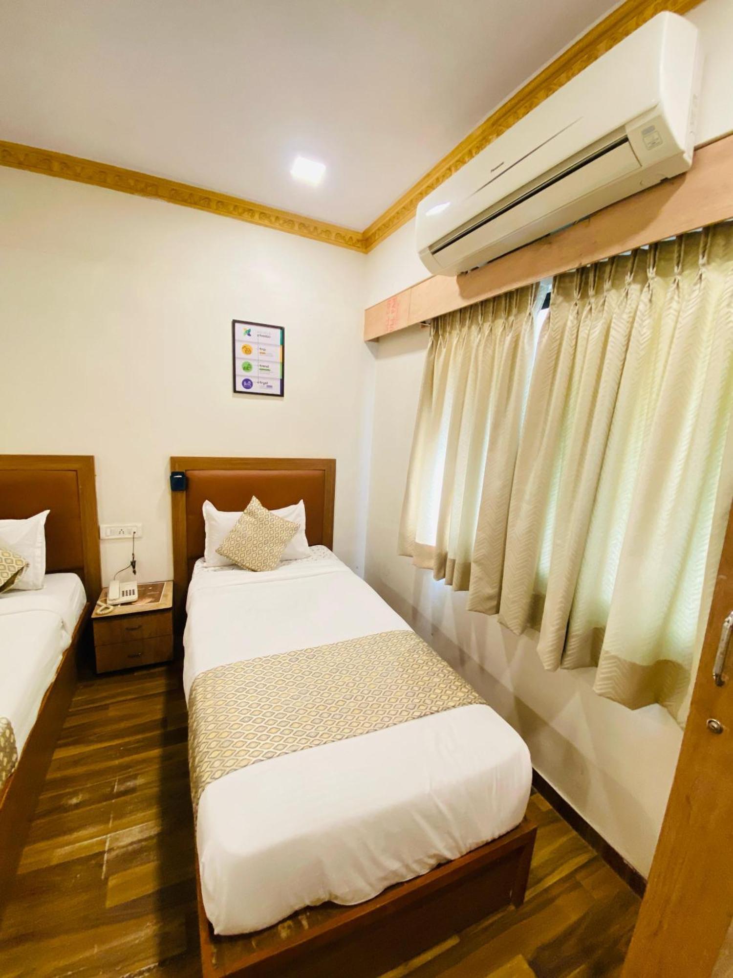 Hotel Abc Satellite Prahlad Nagar Ahmedabad Exterior foto